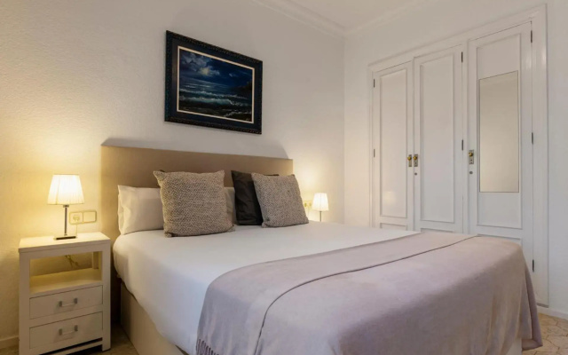 1 Bedroom Apartment in Andalucía del Mar - Puerto Banús