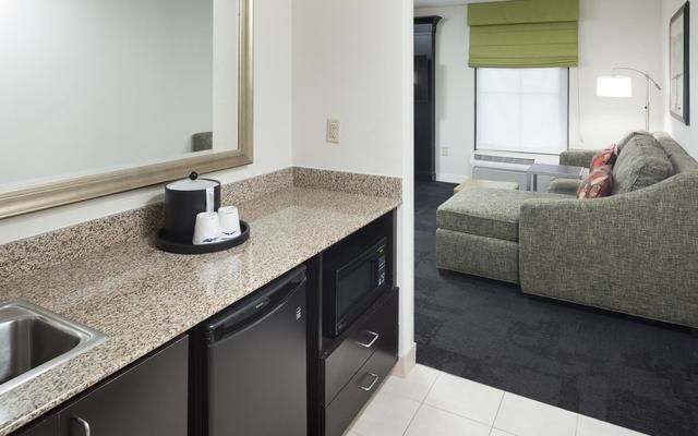 Hampton Inn & Suites Gainesville-Downtown