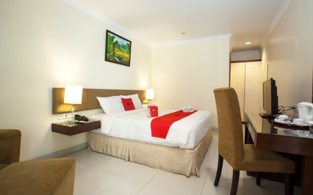 RedDoorz Premium @ Raya Nginden