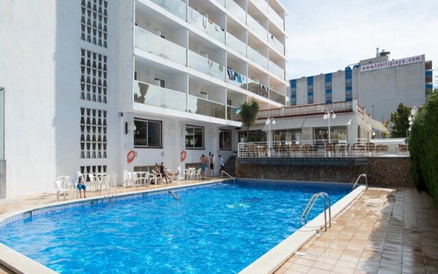 Riviera Hotel