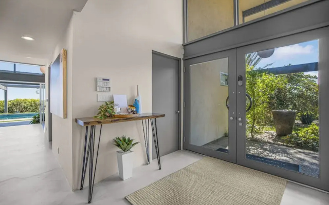 Solara Point - Sunset to Skyline With Pool & Epic Views