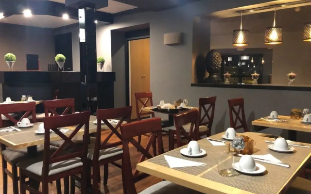 Park Hotel Airport