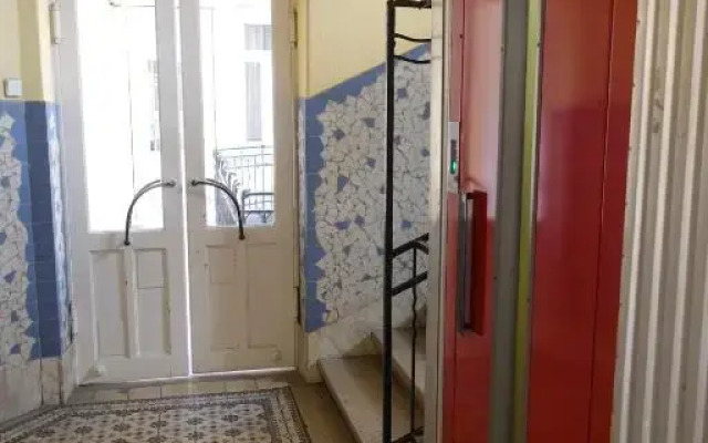 Frank & Fang Apartments MK7