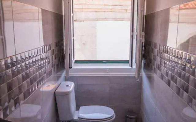 Amazing Topo Chiado Garrett Apartment by GuestReady