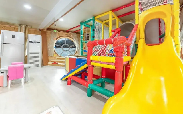 Ganhwa Badabae Beomseon Kids Pension