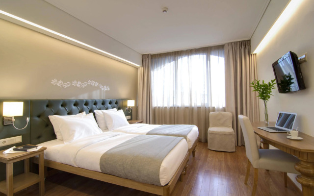 Titania Hotel