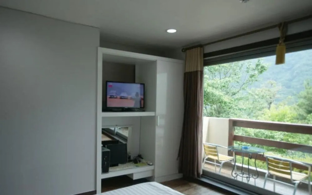 Yangyang Denver House Pension