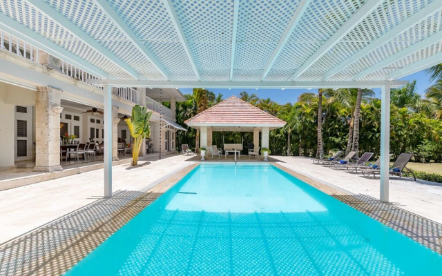 5-star villa near Playa Blanca Beach