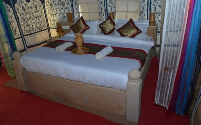 Golden Paradise Desert Resort