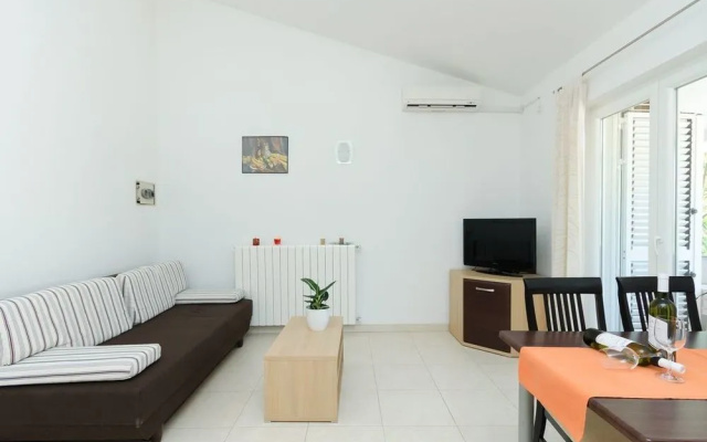 Apartment Boris 771