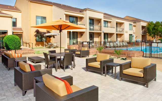 Courtyard by Marriott Columbus