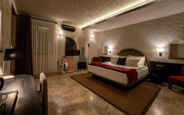 Artemis Cave Suites - Adults Only