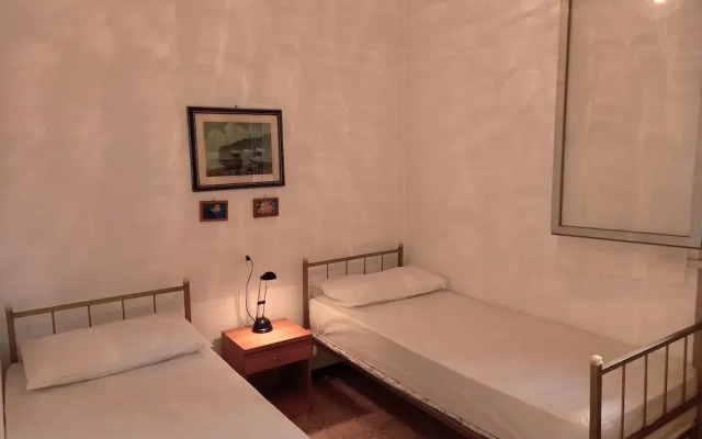 Attractive Apartment With Private Garden
