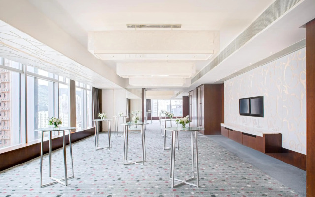Nina Hotel Tsuen Wan West