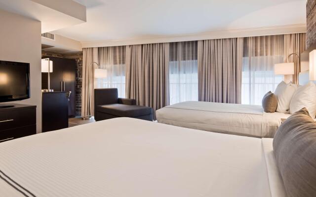 Best Western Plus St. Christopher Hotel