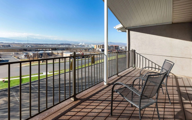 La Quinta Inn & Suites by Wyndham North Orem