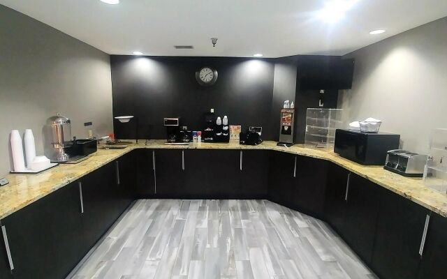 Quality Inn Lees Summit - Kansas City