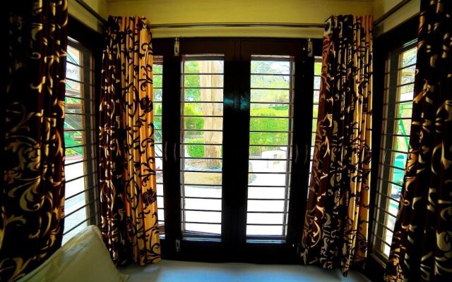 Hotel Samiralok