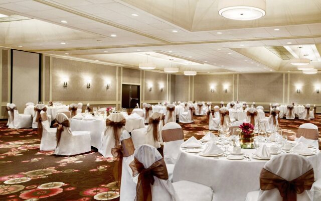 Sheraton Cavalier Calgary Hotel
