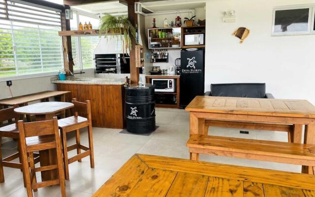 Dona Floripa Suites e Apartamentos