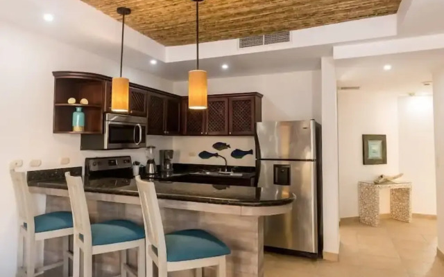 Newly Remodeled Ground Floor Sea Side Apartment