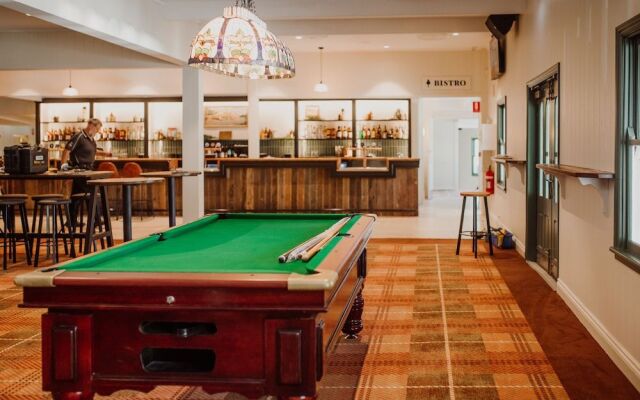 Wallaby Hotel