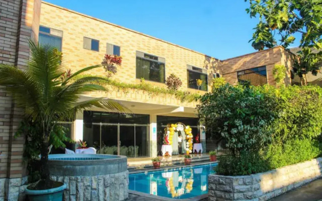Hotel Arazá