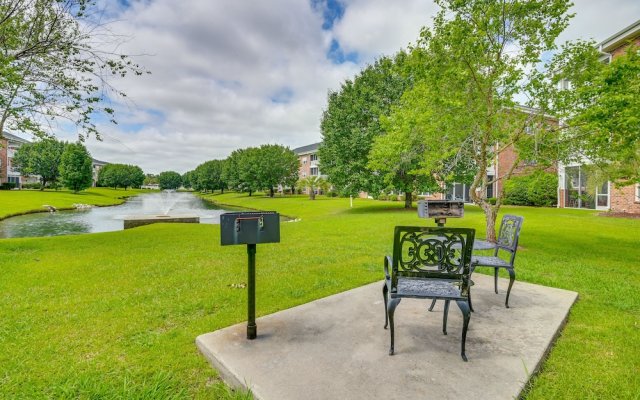 Myrtle Beach Condo w/ Large Balcony & Pool Access