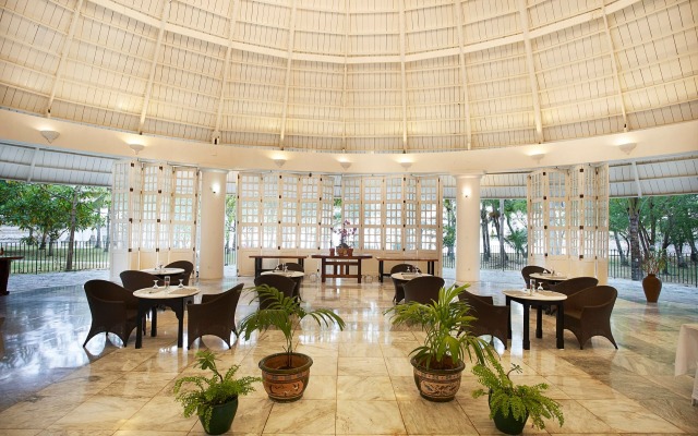 Cordova Reef Village Resort