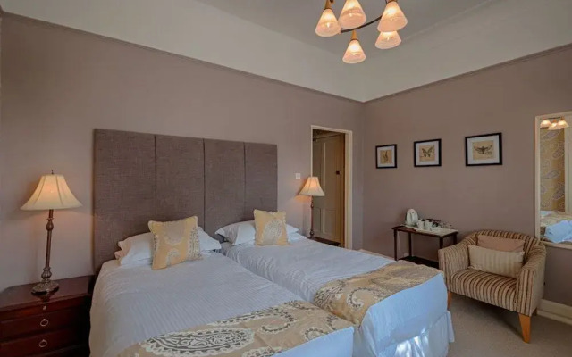 The Edgemoor Hotel
