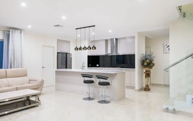 Balcatta 4 Bedroom House