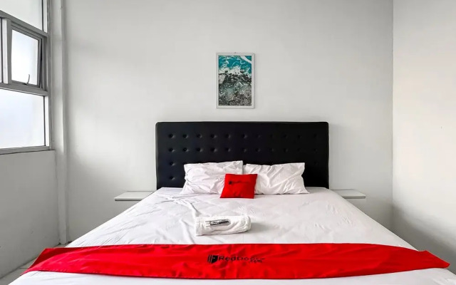 RedDoorz Syariah @ Neu Hostel Cisarua Lembang