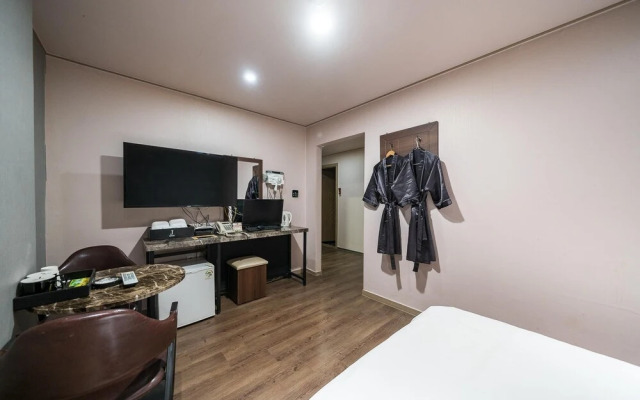 Seongnam Je Motel