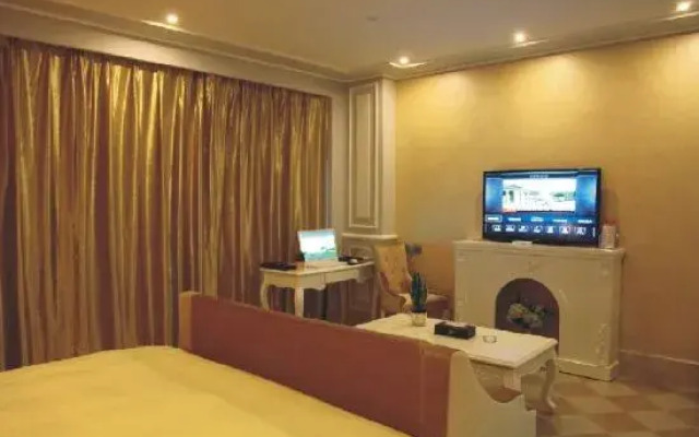Changxing Changhong Theme Hotel