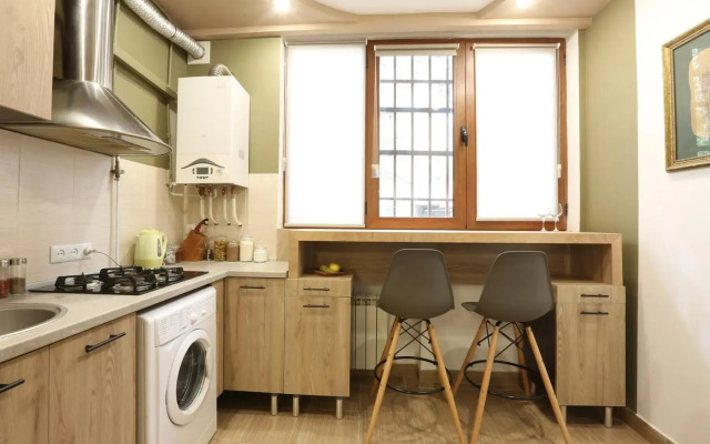 1 min walk from Vernissage - Self Check-In - Netflix