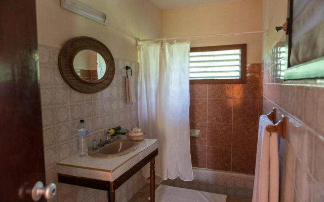 Villablanca Garden Beach Hotel