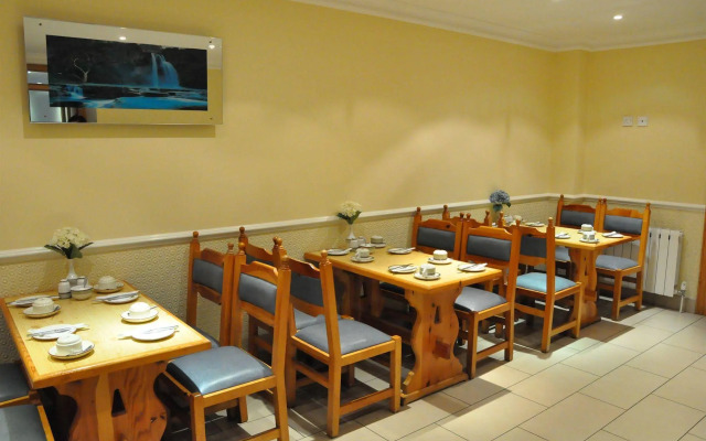 Olympic House Hotel