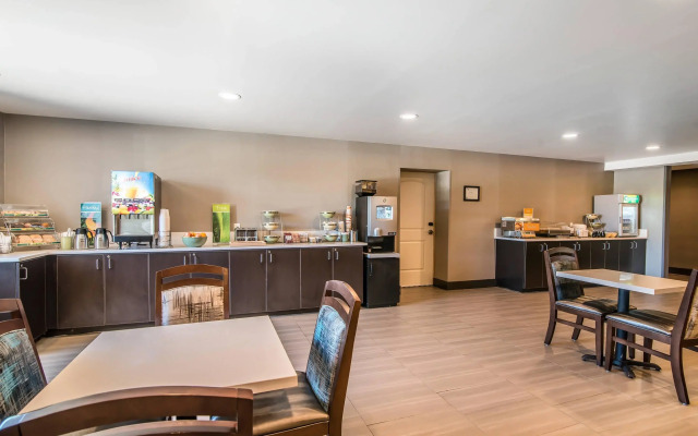 Elevate Hotel at Sierra Blanca Ruidoso, an Ascend Collection Hotel