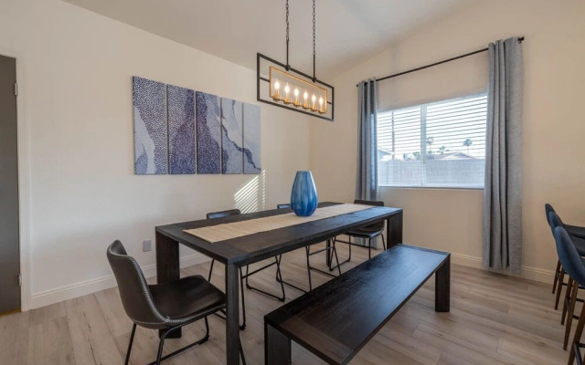 Scottsdale Sahuaro 4 Bedroom Home by RedAwning