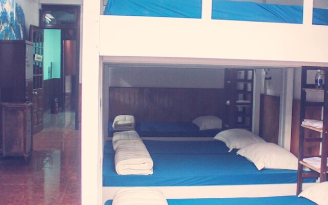 AQua Home - Hostel