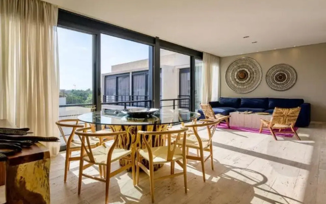 Elegant Apartment | Eco-Pool & Solarium | Speedy Wifi | Social Terrace | Concierge