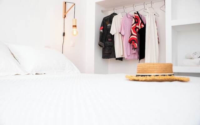White Cave Villas Residence