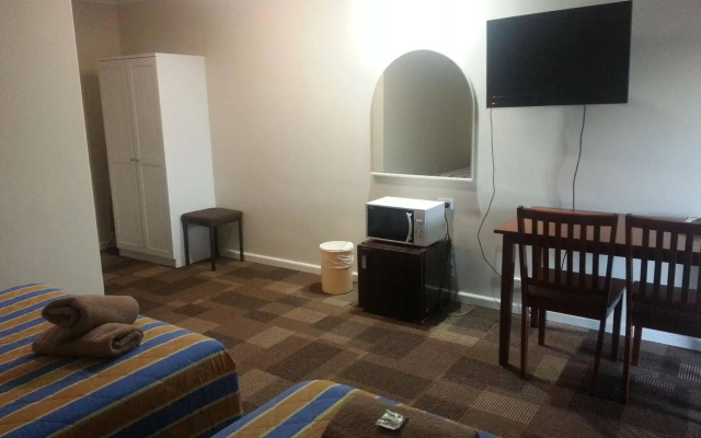 Cobar Motor Inn