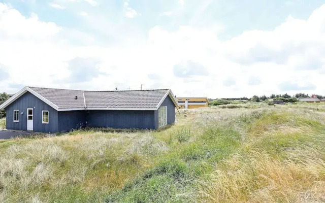 12 Person Holiday Home in Ringkobing