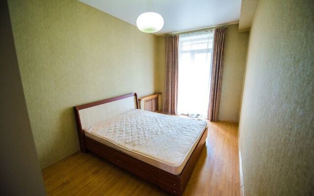 Апартаменты на Партизанском пр-те, 22-16