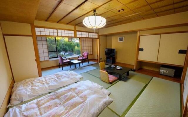 Izu Nagaoka Kinjokan