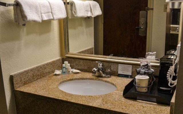 Baymont by Wyndham Scranton Dunmore