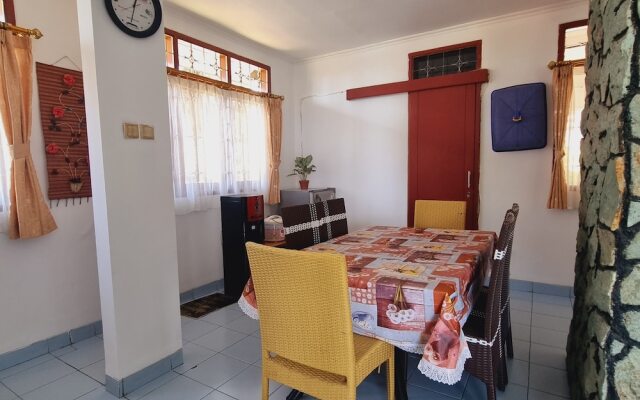 Villa ChavaMinerva Bata - Ciater