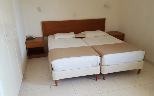 Mandalena Hotel Apts