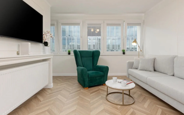Apartament With AC Moniuszki by Renters